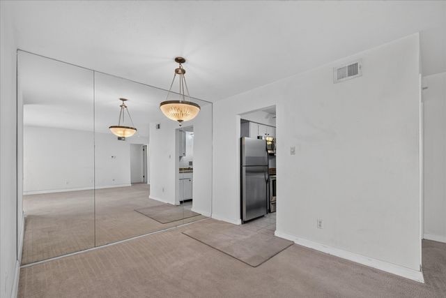 8071 Meadow Road 219, Dallas, TX 75231