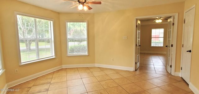 1711 S 2nd Street, Ocean Springs, MS 39564
