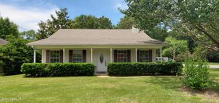 1711 S 2nd Street, Ocean Springs, MS 39564