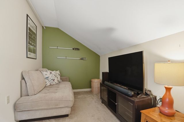 235 State St 502, Springfield, MA 01103