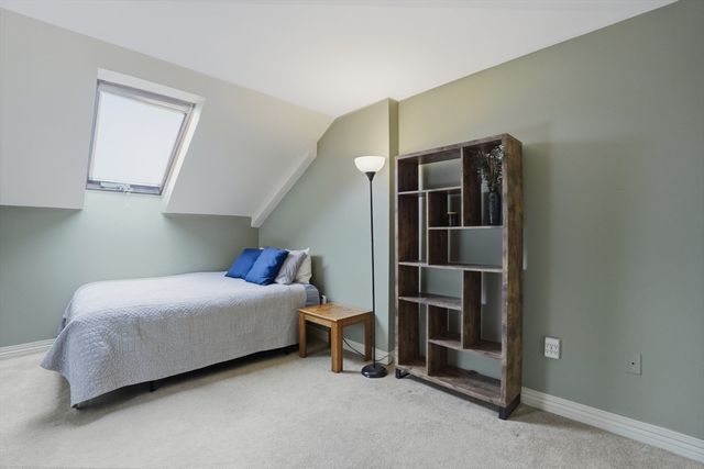 235 State St 502, Springfield, MA 01103