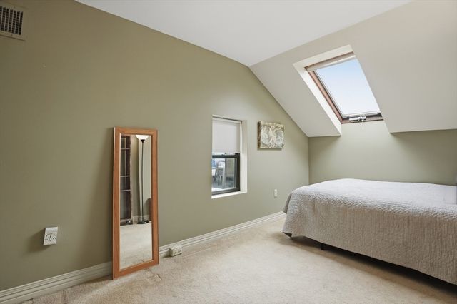 235 State St 502, Springfield, MA 01103