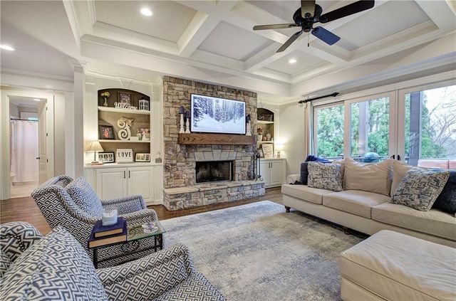 601 Shelter Cove, Canton, GA 30114