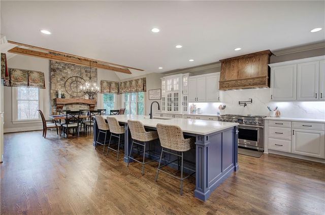 601 Shelter Cove, Canton, GA 30114