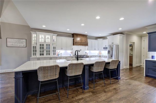 601 Shelter Cove, Canton, GA 30114