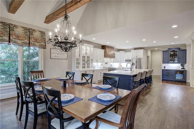 601 Shelter Cove, Canton, GA 30114