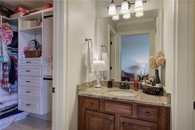 601 Shelter Cove, Canton, GA 30114