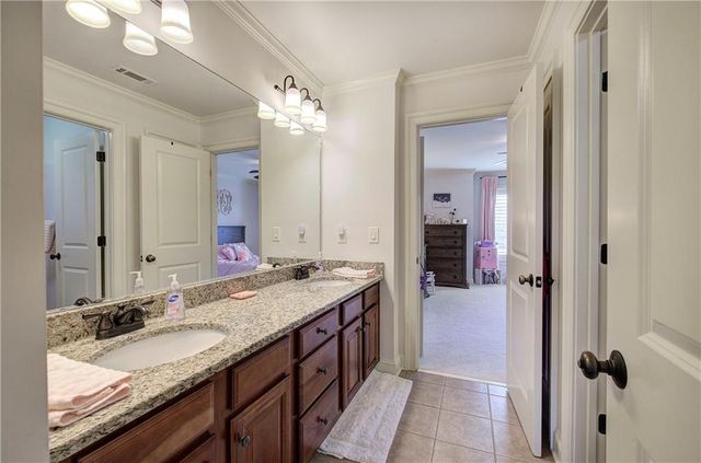 601 Shelter Cove, Canton, GA 30114