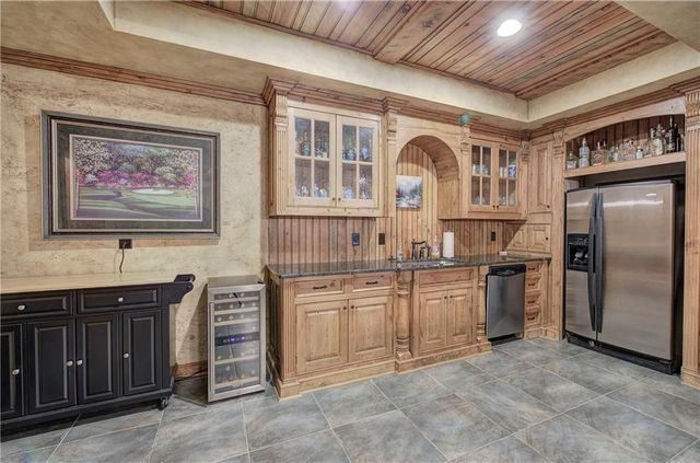 601 Shelter Cove, Canton, GA 30114