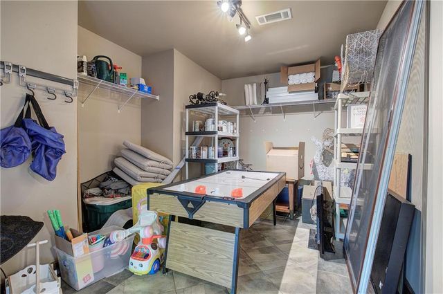 601 Shelter Cove, Canton, GA 30114