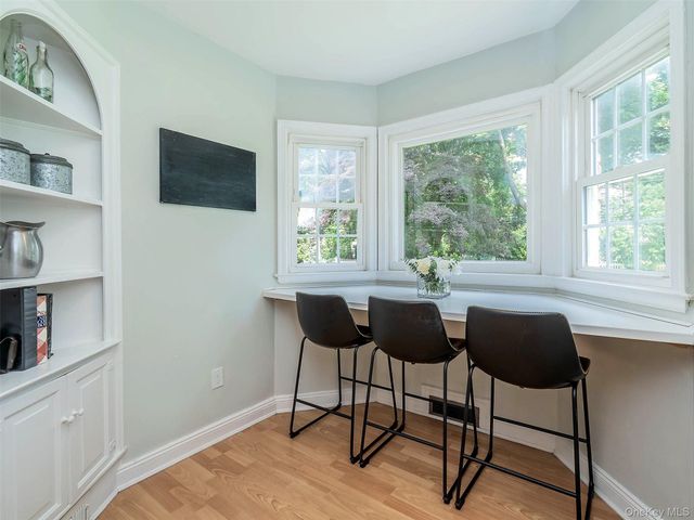 107 Dogwood Lane, Manhasset, NY 11030