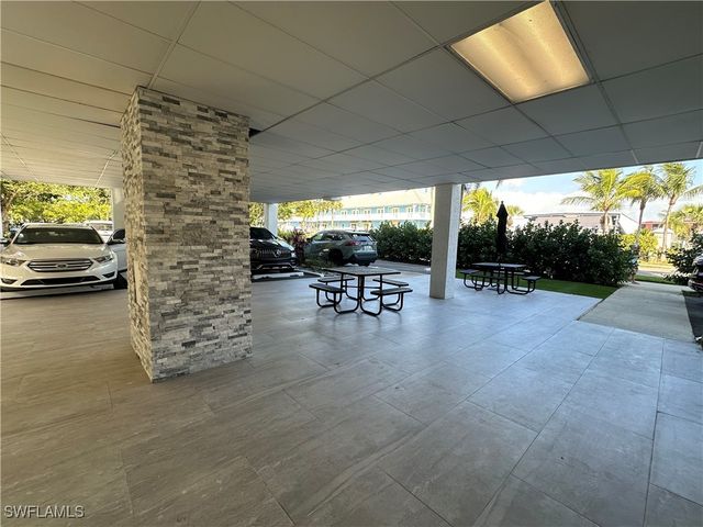 700 11th ST S 202 & 203, Naples, FL 34102