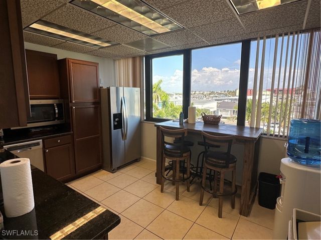 700 11th ST S 202 & 203, Naples, FL 34102