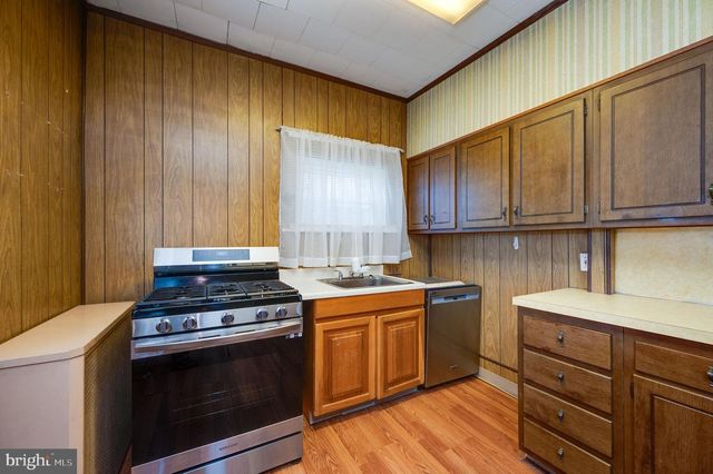 1814-1820 W CEDAR ST, Allentown, PA 18104