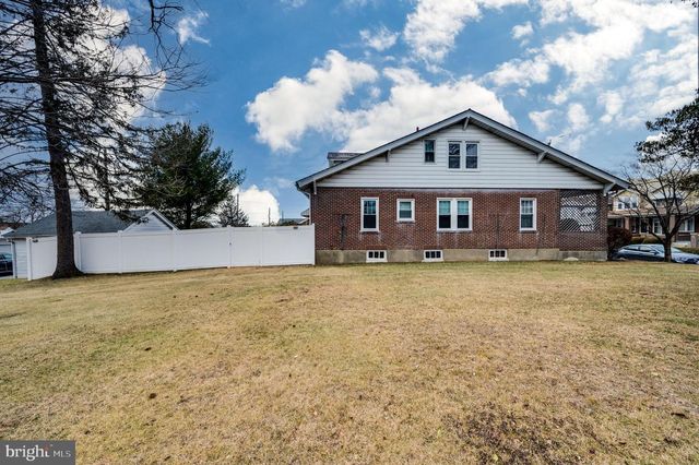 1814-1820 W CEDAR ST, Allentown, PA 18104