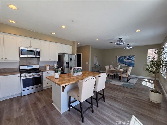 20329 Red Poppy, Riverside, CA 92508