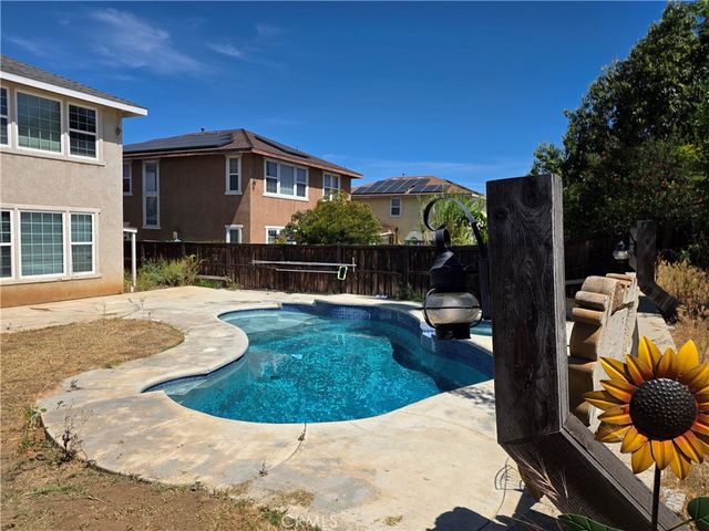 20329 Red Poppy, Riverside, CA 92508