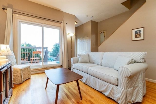 43 Ocean Ave 43, Lynn, MA 01902