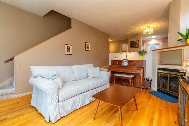 43 Ocean Ave 43, Lynn, MA 01902