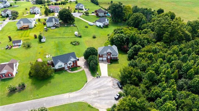 154 Magnolia Drive SE, Calhoun, GA 30701
