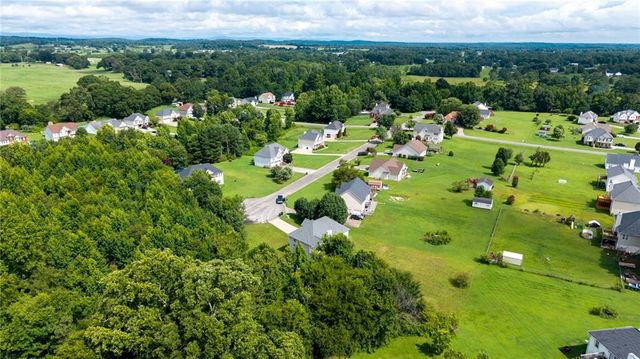 154 Magnolia Drive SE, Calhoun, GA 30701