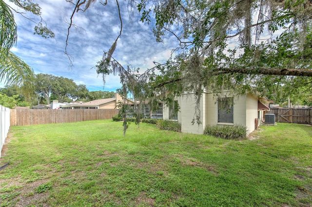 2315 SOUTHERN LITES AVENUE, Lutz, FL 33549