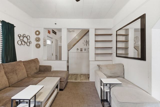 33 Pearl St, Fitchburg, MA 01420