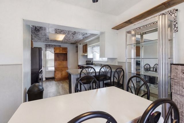 33 Pearl St, Fitchburg, MA 01420