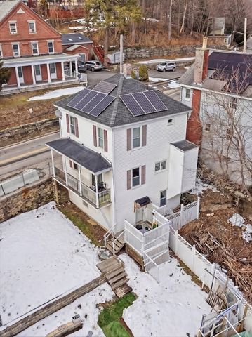 33 Pearl St, Fitchburg, MA 01420