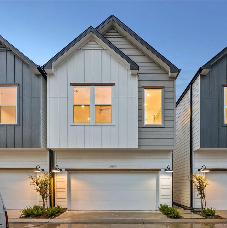 1918 Luna Woods Lane, Houston, TX 77055