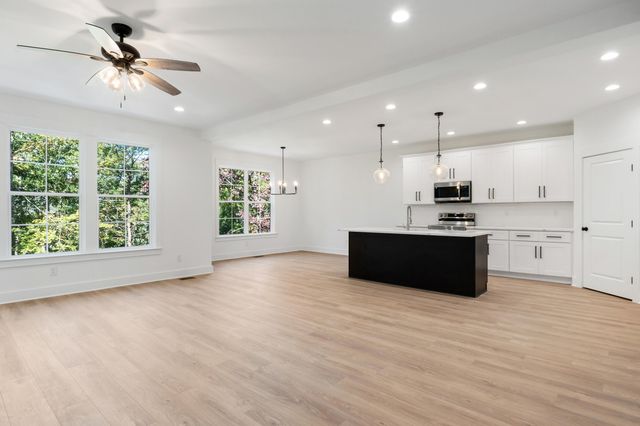 3561 Knollwood Hill Drive, Chattanooga, TN 37415