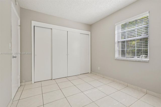 1531 N 17th Ave N, Lake Worth, FL 33460