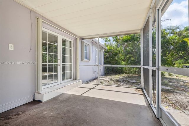 1531 N 17th Ave N, Lake Worth, FL 33460