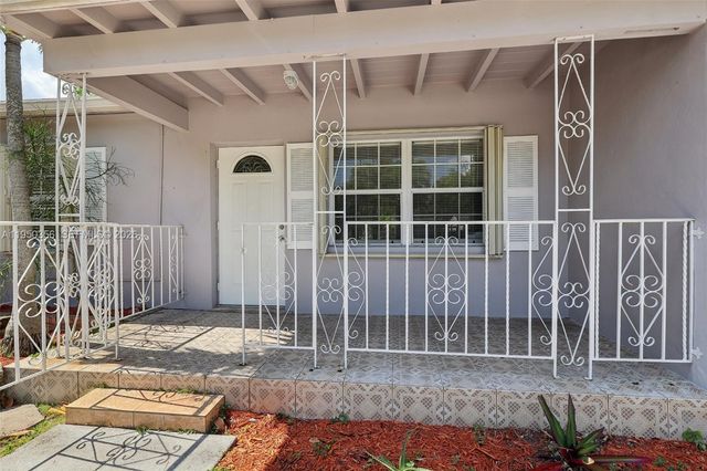 1531 N 17th Ave N, Lake Worth, FL 33460