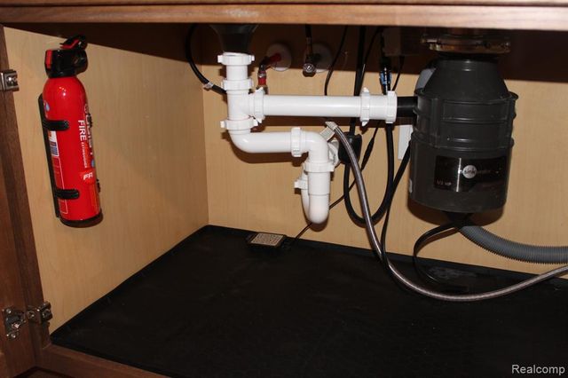 25179 Greenbrooke Drive, Southfield, MI 48033