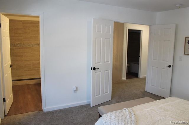 25179 Greenbrooke Drive, Southfield, MI 48033