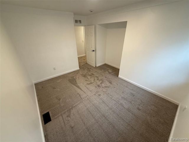 25179 Greenbrooke Drive, Southfield, MI 48033