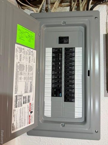 25179 Greenbrooke Drive, Southfield, MI 48033