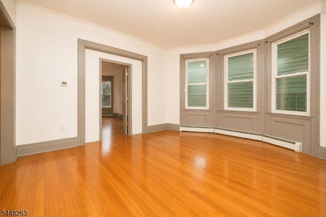 173 3Rd St, Newark City, NJ 07107
