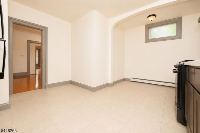 173 3Rd St, Newark City, NJ 07107