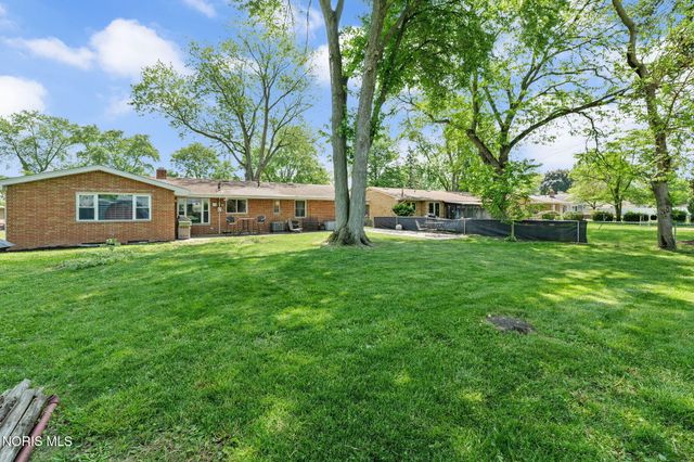 4121 Garden Estates Drive, Toledo, OH 43623