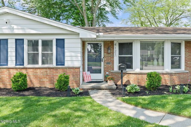 4121 Garden Estates Drive, Toledo, OH 43623