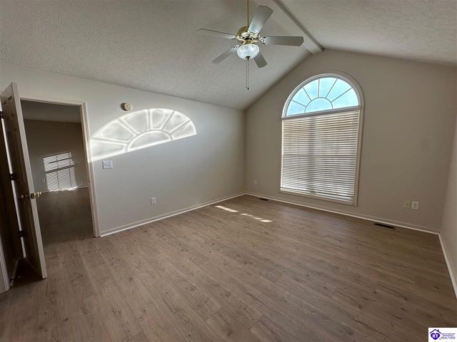 11 Bear Oak Court, Cecilia, KY 42724