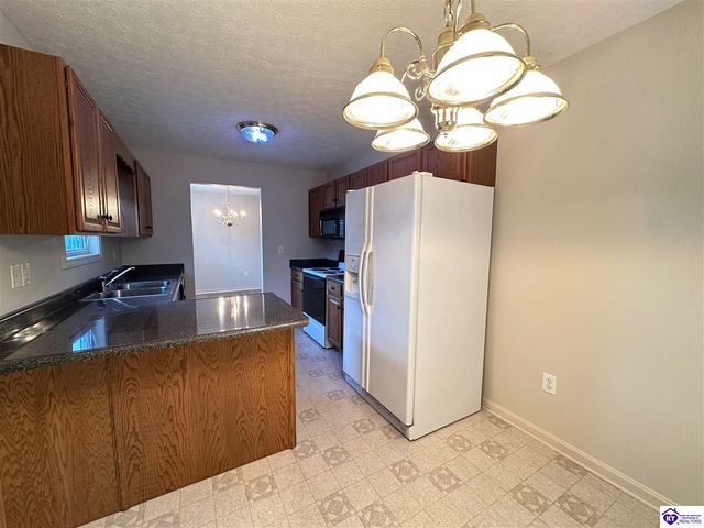 11 Bear Oak Court, Cecilia, KY 42724