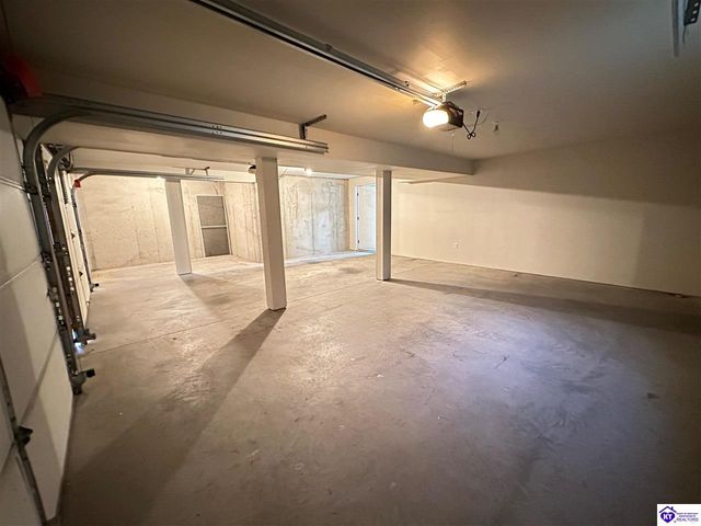 11 Bear Oak Court, Cecilia, KY 42724