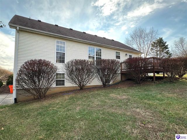 11 Bear Oak Court, Cecilia, KY 42724