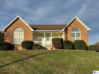 11 Bear Oak Court, Cecilia, KY 42724