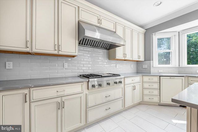 6603 BABAK DR, Frederick, MD 21702