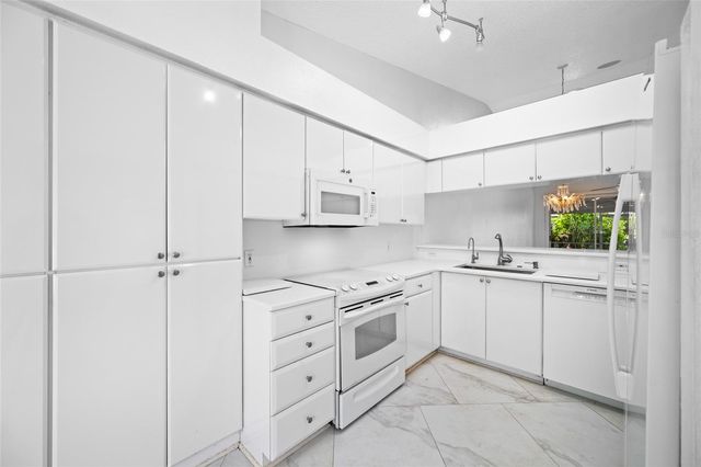 2565 ESTANCIA BOULEVARD, Clearwater, FL 33761