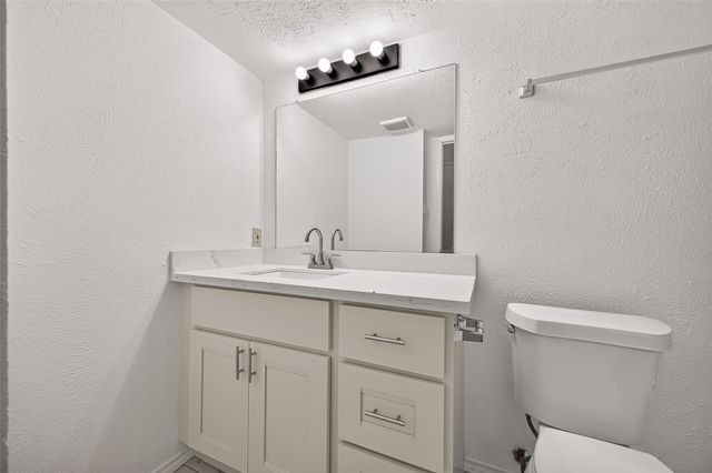 415 Lee Drive, Richmond, TX 77469